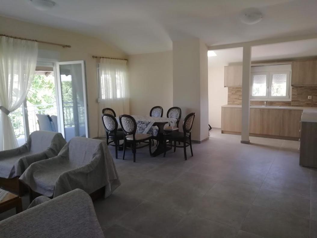 Villa Fotis View Paralia Skotinis Exterior photo
